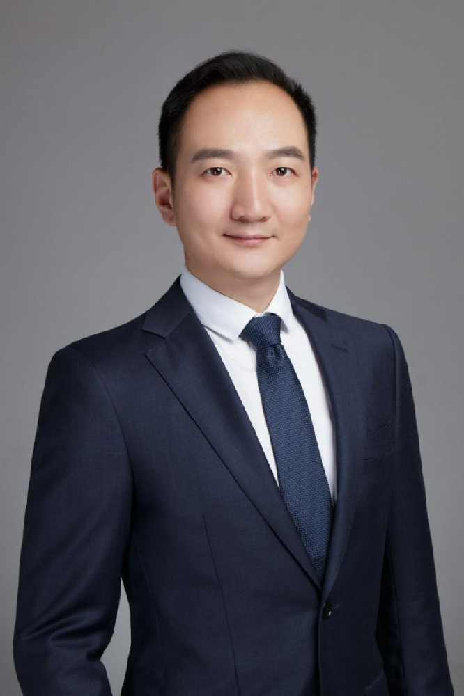 周大伟